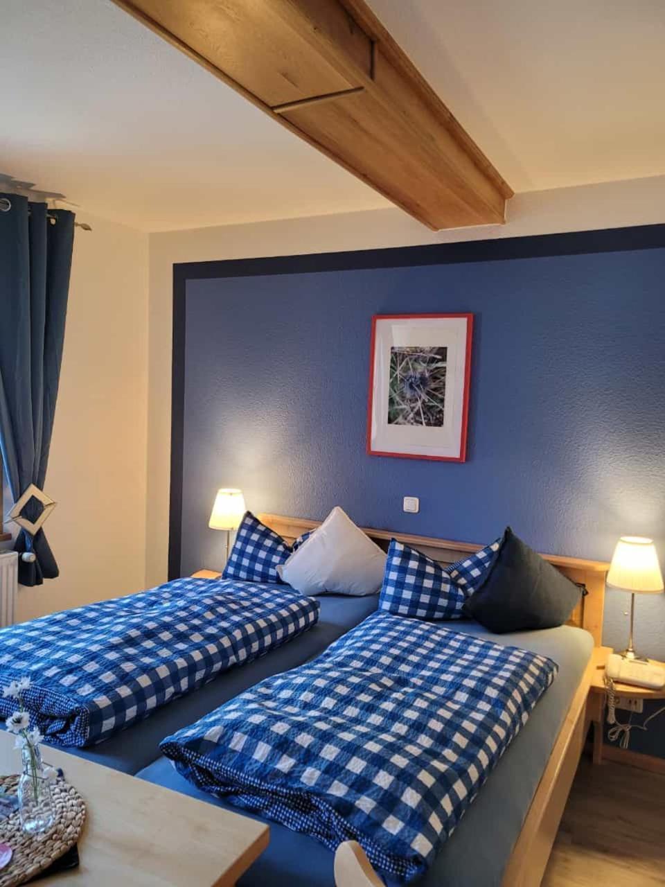 Hotel Dazwischen Uebernachten à Kammerforst Extérieur photo